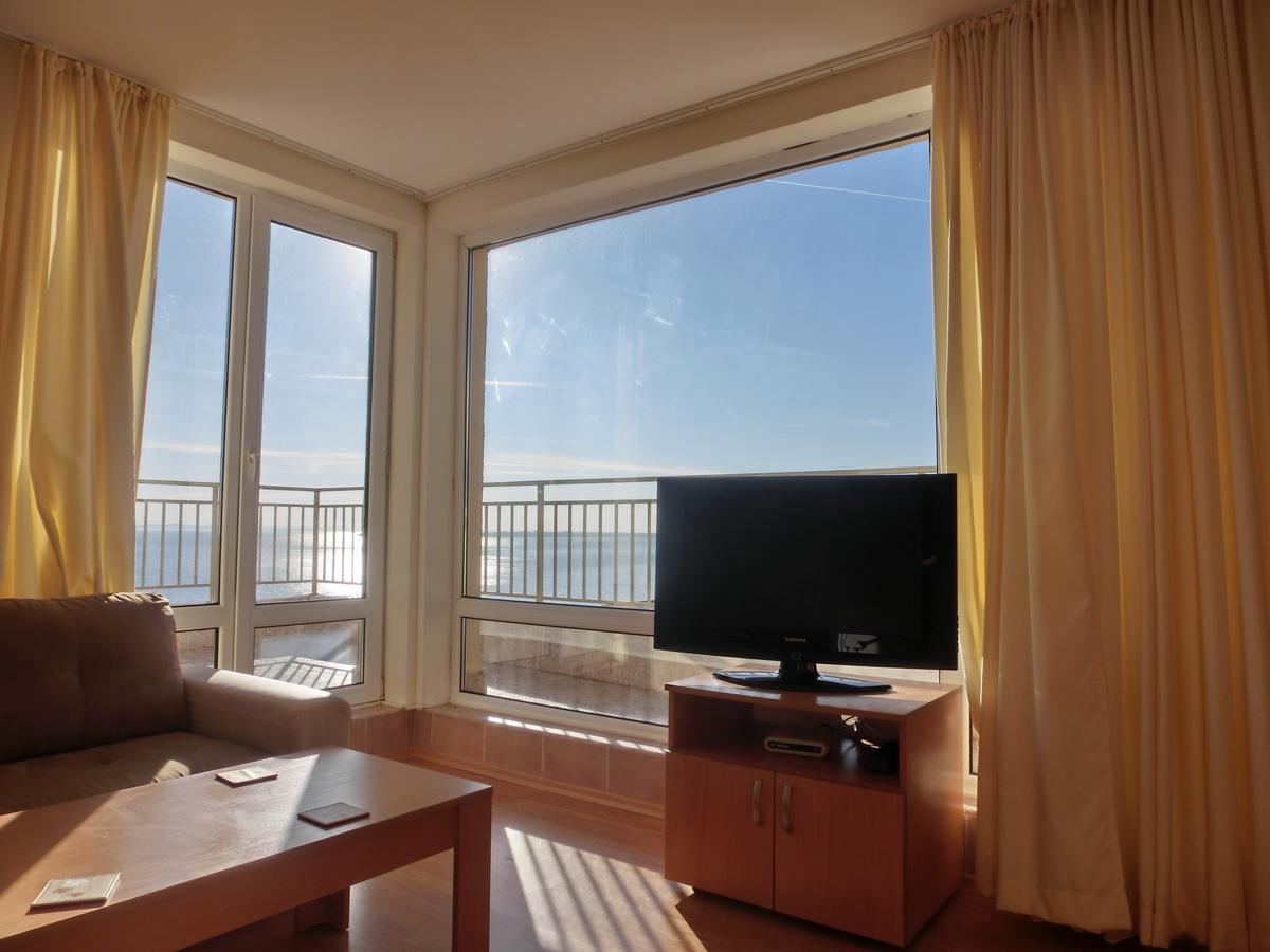 Panoramic Sea View Apartment Crown, Pools And Beach, Светий Влас Екстер'єр фото